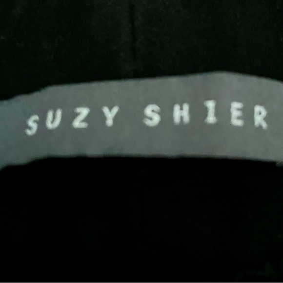 🌸Suzy Sheir black pull on pants. Skinny leg. - Picture 2 of 2